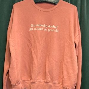 ORENDA TRIBE 4KINSHIP X ADABI DINE NAVAJO WORD ART SWEATSHIRT L XL ROSE MAUVE